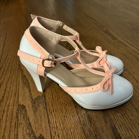 NWOT Women Round Toe High Heels Pinup Party Ankle T Strap Mary Jane Coquette 7 - Picture 3 of 10
